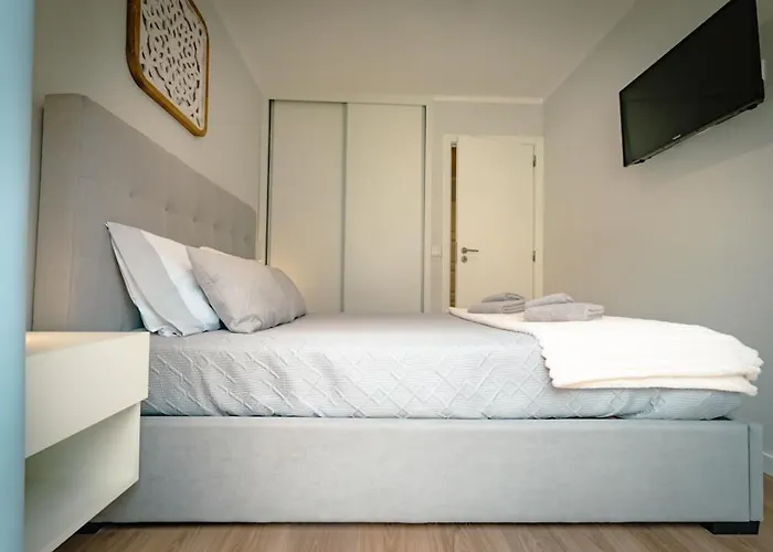 Apartman The Cale - Antero De Quental - 11 *